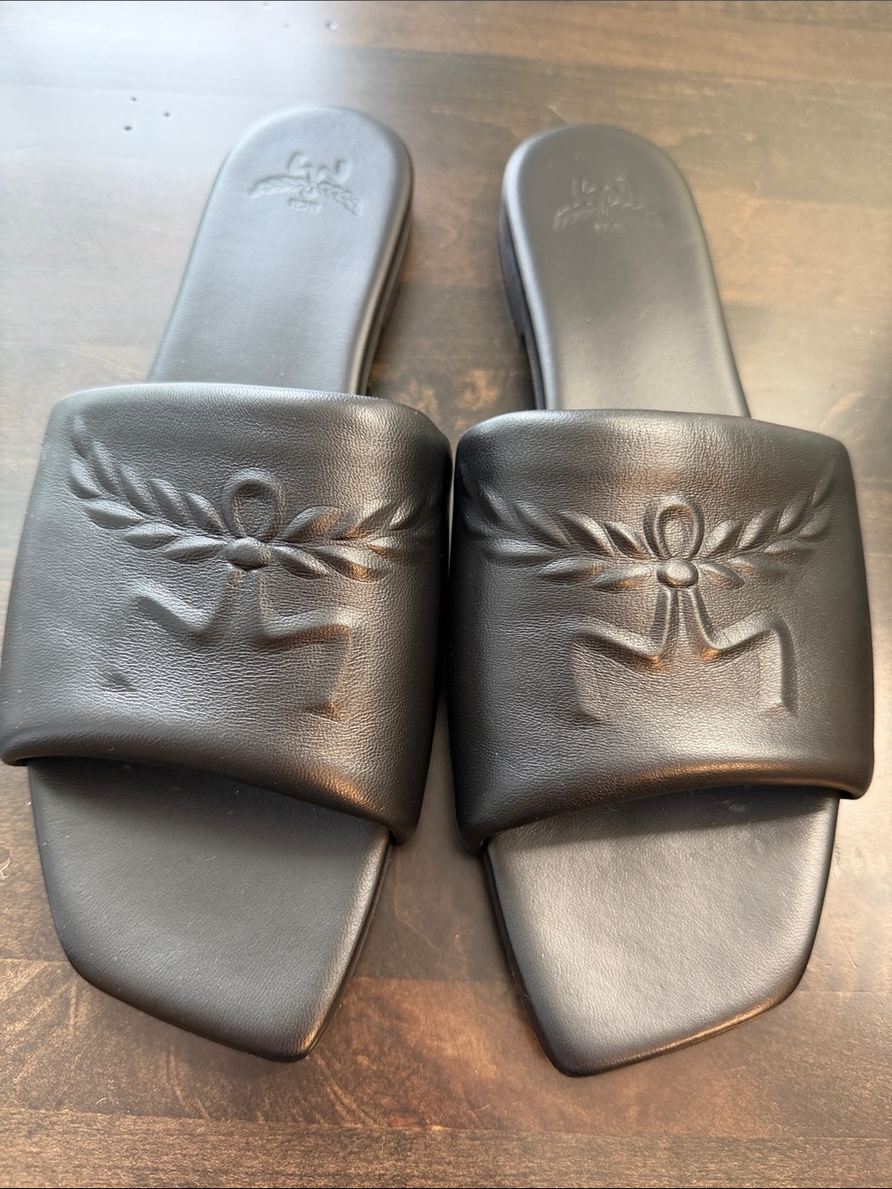 MCM black leather Slide Sandals - Embossed